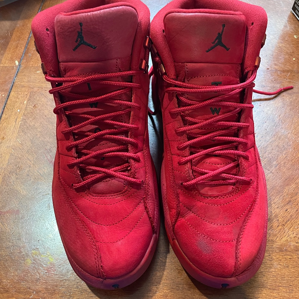 Jordan 12’s University Reds Size 11